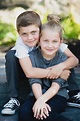 pose ideas for brother and sister - Google Search | Sibling photography ...