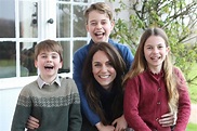 Kate Middleton confessa que editou foto com filhos e pede desculpas ...
