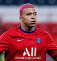 . on Twitter: "It’s crazy that we all remember mbappe having pink hair ...