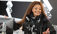 Janet Jackson Reveals How Michael Jackson Played Her 'Thriller' For The First Time... - BigTop40