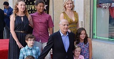 Jeffrey Tambor en famille sur le Hollywood Walk of Fame pour le ...