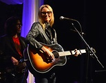 Aimee Mann song joins anti-Trump hit parade - The Boston Globe