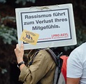 250 Menschen bei Kundgebung für Weltoffenheit in Freital - WELT
