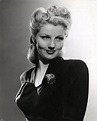 30 Glamorous Photos of American Actress Dolores Moran in the 1940s ...