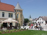 Panadea > Reiseführer - Fotogalerie - Town square - Gödöllő (××Gödöllő ...