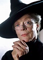 La Prof. McGranitt (Maggie Smith) in un'immagine promo in primo piano ...