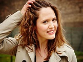 Poze Emily Cox - Actor - Poza 2 din 21 - CineMagia.ro