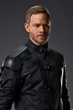 Aaron Ashmore Age, Net Worth, Height, Twin, Brother 2023 - World-Celebs.com