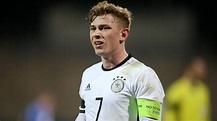 U21-EM: Max Meyer verpasst erstes Training - DFB schaltet Anzeigen ...