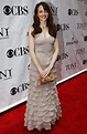 Maria Dizzia Turns Grey into Fashion Gold | Tony Awards 2010 | Broadway.com