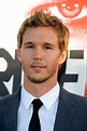 Ryan Kwanten gave the camera a smile while walking the red carpet ...