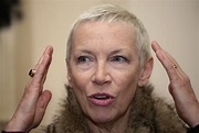Annie Lennox, 64, Says She Suffers From 'Excruciating Nerve Pain ...