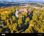 Schloss Grodziec auf dem Hügel. Grodziec, Niederschlesien, Polen ...