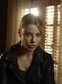 Lucifer S1 Lauren German as "Chloe Decker" | Lauren german, Chloe ...