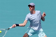 Jannik Sinner è in finale a Miami e batte numerosi record del tennis