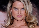 Alice Eve Photostream | Alice eve eyes, Planet hollywood, Different ...