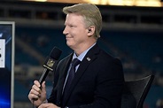 Phil Simms' Net Worth: How Broadcasting Helped Boost His Bank Account ...