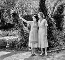 Sidney Fox & Bette Davis - The Bad Sister (1931) | Bette davis, Sidney ...