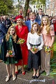Los Reyes de Holanda junto a sus hijas - La Familia Real Holandesa en ...