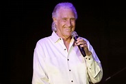 Bill Medley, at 80, survives throat cancer, passing of wife | Las Vegas ...