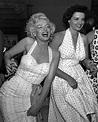 𝓥𝓲𝓷𝓽𝓪𝓰𝓮 𝓝𝓸𝓼𝓽𝓪𝓵𝓰𝓲𝓪 🌻 on Instagram: “Marilyn and Jane Russell at Grauman ...