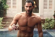Lucifer's Tom Ellis Shirtless And Greased Up For A Hellishly Hot ...