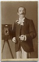 29 Interesting Vintage Photographs of Photographers Posing with Their ...
