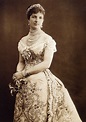 regina Margherita | Portrait, Evening dress fashion, Lady
