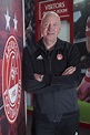 Aberdeen legend Neil Simpson says rock-solid Scott McKenna can be as ...