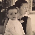 Doris and Victoria Brynner | Baby face, Vintage ladies, Couple photos