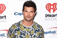 Taylor Lautner Shares Shirtless Gym Selfie on Instagram