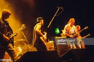 Pearl Jam Jeff Ament Photos et images de collection - Getty Images