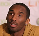 Fichier:Kobe Bryant Profile.jpg — Wikipédia