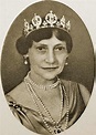 Princess Thyra’s Sapphire Tiara and Other Royal Jewellery at Auction ...