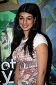 Ayesha Takia - Wikipedia