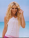 Shakira - myshakiblog: Fotos HQ: Shakira - Sesión fotográfica por Dan ...