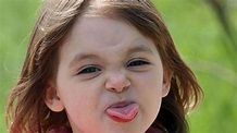 Funny Girl Face Expression In Blur Green Background HD Funny Faces ...