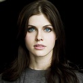 Alexandra Daddario, hi-res photo showing off her incredible eyes ...