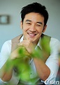 Uhm Tae-woong goes to action school everyday for "SIU" @ HanCinema ...
