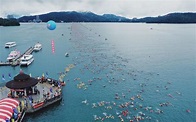 不畏颱風 日月潭萬人泳渡近2萬名泳者下水
