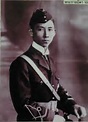 A brief biography of HRH Prince Mahidol Adulyadej