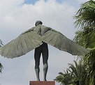 Monumento a Icaro en Águilas: 1 opiniones y 23 fotos