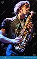 Simon Balthazar, Saxofoonspeler Van Fanfarlo Redactionele Foto - Image ...