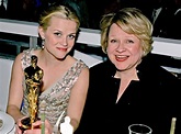 Reese Witherspoon & Betty Reese from Parents as Red Carpet Dates | E! News