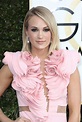 Carrie Underwood – Golden Globe Awards in Beverly Hills 01/08/ 2017 ...