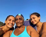 Camila Pitanga relaxa com a filha e a mãe na praia: 'Três gerações de ...