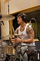 Joey Castillo - DRUMMERWORLD