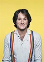 A high quality picture of a very young Robin Williams : r/pics