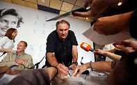 Gérard Depardieu - Starporträt, News, Bilder | GALA.de