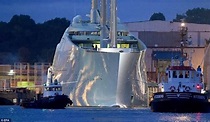 俄富豪打造全球最大超級遊艇試水 價值27億 - 每日頭條